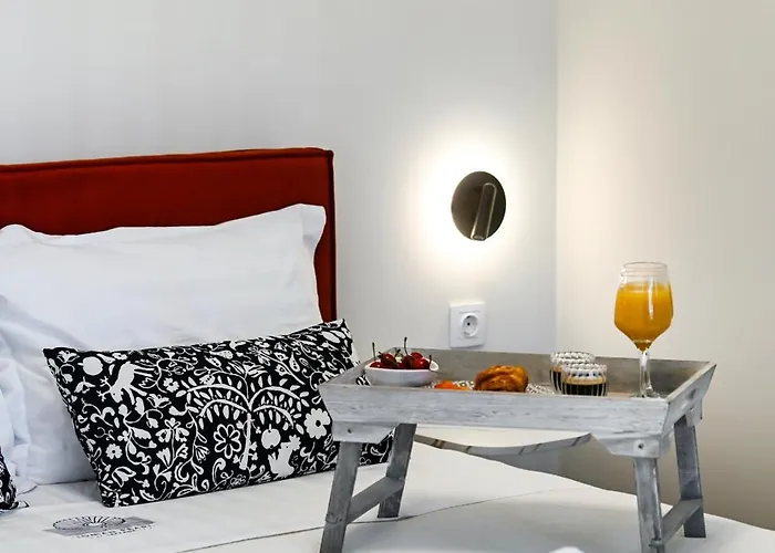 Ionian Pearl * Nikiana