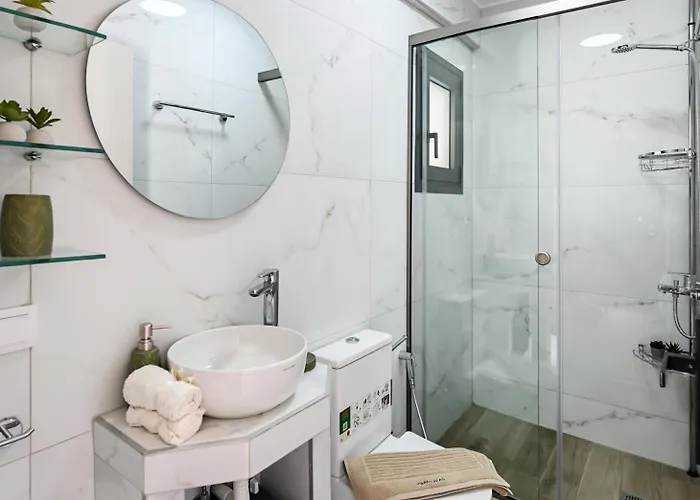 Ionian Pearl * Nikiana