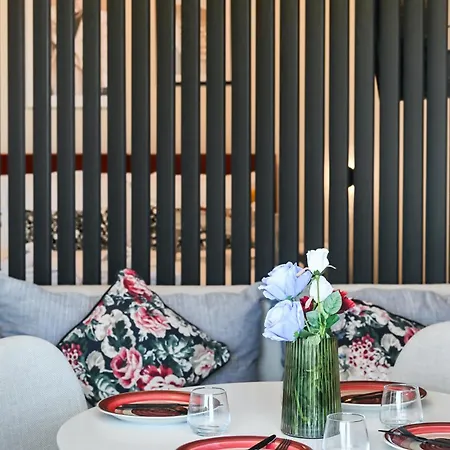 Ionian Pearl * Nikiana